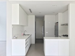 Fifteen Robin (D10), Condominium #192644732